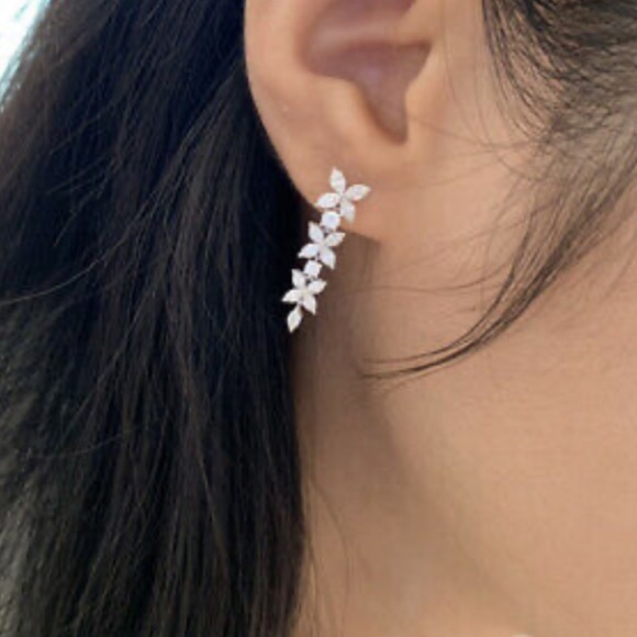 New Sterling silver Diamond Earrings - Picture 6 of 6